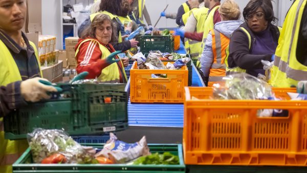 Grietje (56) klom op uit schuldsanering, maar is terug bij de voedselbank