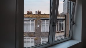 Thumbnail voor Bedwantsen, ratten en ondraaglijke stank: studenten in Haagse flat De Pionier luiden noodklok