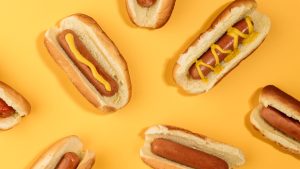 Thumbnail voor 'Vegan' hotdogs HEMA bevatten kippenvlees: 'Slaat helemaal nergens op'