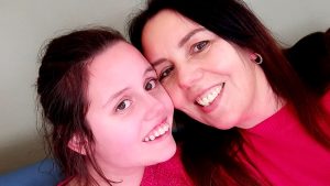 Swetlana: 'Mijn vrolijke, gezonde peuter raakte in 9 maanden tijd zwaar verstandelijk beperkt'