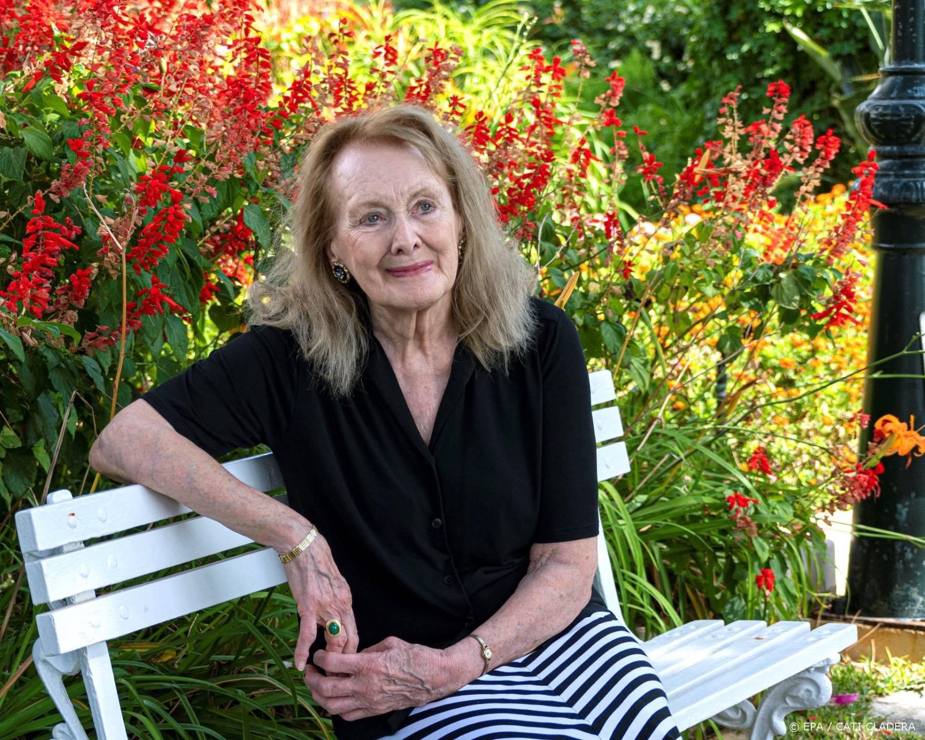 Franse schrijfster Annie Ernaux wint Nobelprijs voor Literatuur
