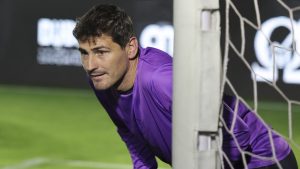Coming-out Spaanse keeper Casillas toch weer verwijderd