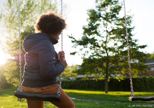 Jaarlijks verliezen zo’n 12.000 kinderen en jongeren een ouder