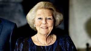 Thumbnail voor Prinses Beatrix geeft startschot voor expositie over haar moeder