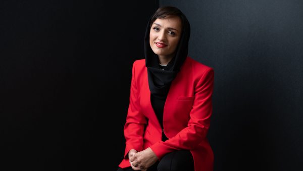 Zarifa Ghafhari was de jongste vrouwelijke burgemeester ooit in Afghanistan: 'Vrouwen betalen de prijs'