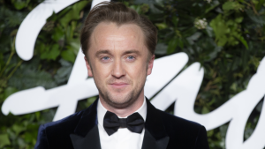 Thumbnail voor Tom Felton in nieuw boek: 'Masturberende baviaan verpestte opnames 'Harry Potter'-film'