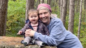 Thumbnail voor Anneke herkende na bevalling haar borstkanker niet: 'Dacht dat het melkklieren waren'