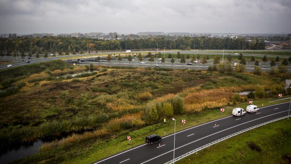 Telefoon gevonden in water knooppunt Empel, vermoedelijk van Sanne