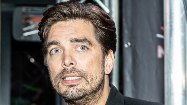 Waylon spreekt zich uit over zijn vreemdgaan: 'Ben een domme lul geweest'