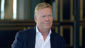 Thumbnail voor Ronald Koeman (59) in 'Sterren op het Doek' over hartproblemen: 'Leef niet in angst'