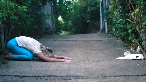 Yoga tegen de winderigheid: deze poses helpen bij een opgeblazen gevoel