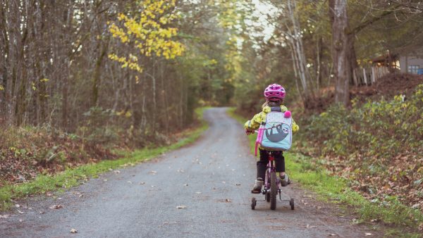 Fiets van Eva (6) met speciale prothese gestolen: 'Ze kon eindelijk fietsen'