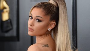 Thumbnail voor Ariana Grande verrast fans met haartransformatie en nóg meer celebnieuws dat je vannacht hebt gemist