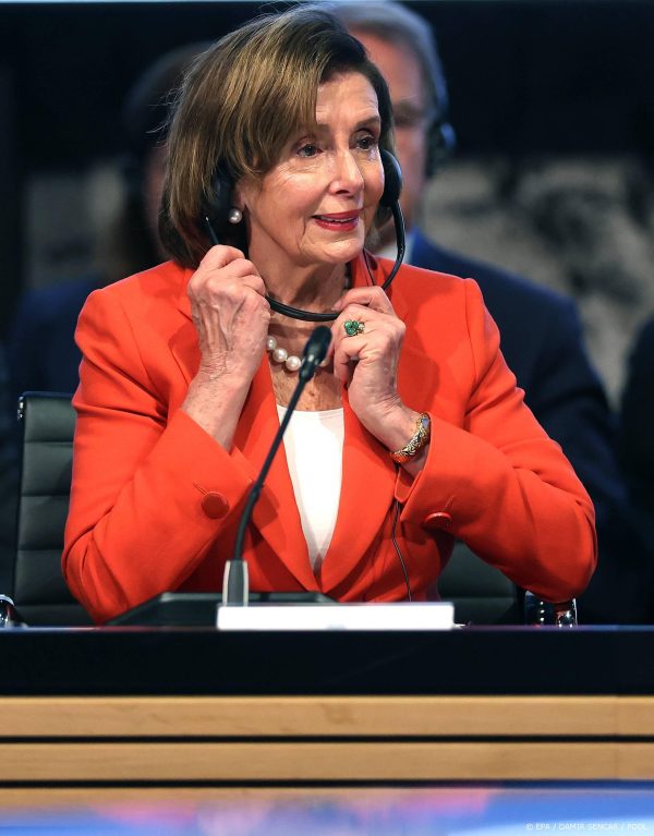 Pelosi: familie getraumatiseerd na aanval op echtgenoot