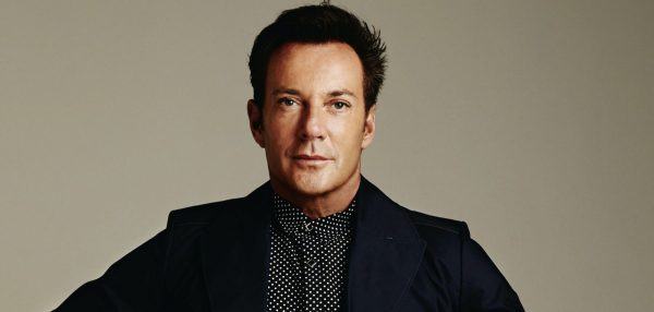 Gerard Joling schrijft als derde BN’er mee aan sinterklaasboek: 'Vind het hysterisch'