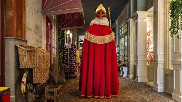 Bijna helft Nederlanders slaat sinterklaas over