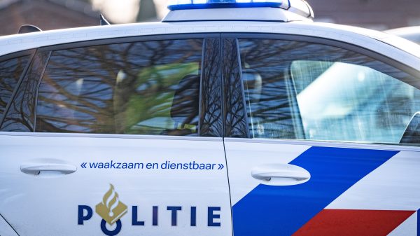 Jongen (12) in Hilversum door tieners met mes beroofd