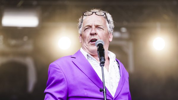 Bert Visscher (62) heeft prostaatkanker, annuleert aantal shows