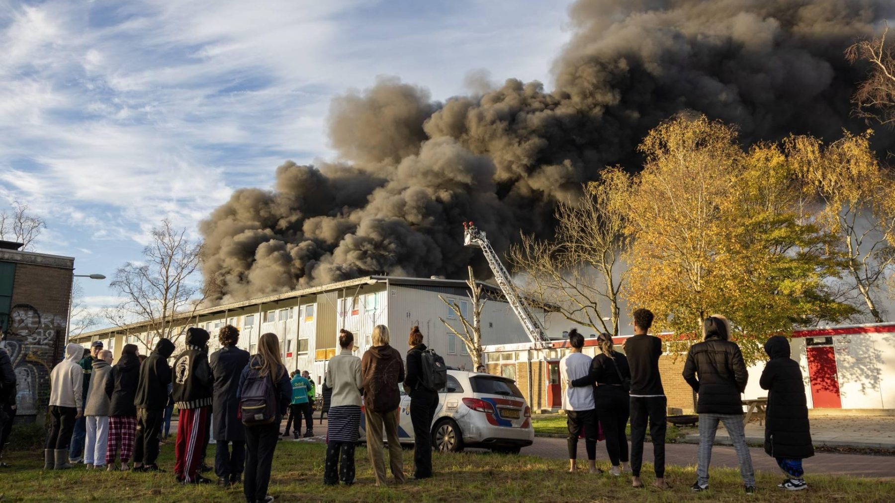 grote-brand-appartementencomplex-amsterdam-mogelijk-aangestoken
