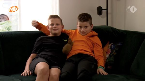 Julians tweelingbroer Tobias (10) heeft een ernstige spierziekte: 'Ik wens dat hij beter wordt'