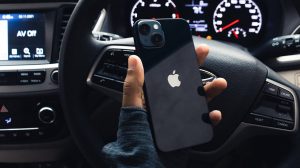 Thumbnail voor Australische man ontloopt fikse verkeersboete omdat zijn iPhone 'geen mobiele telefoon' is