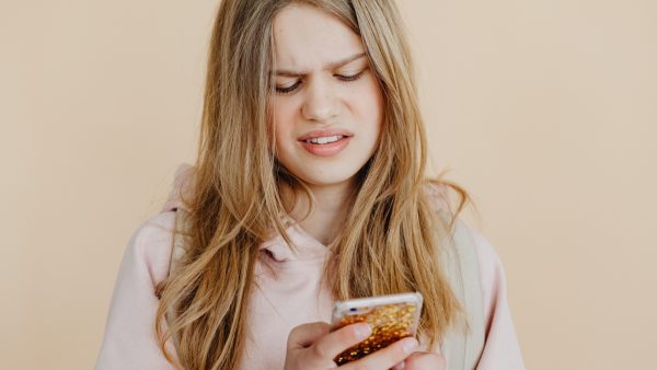 Lieve (29) logeert bij haar vriendin, krijgt vervolgens een Tikkie voor het ontbijt: 'Het bedrag klopte niet eens'