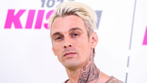 Aaron Carter online pesten