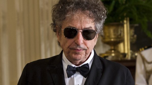 Door Bob Dylan gesigneerde boeken níet echt door Bob Dylan getekend