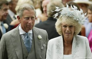 Bruidstaart Charles en Camilla valt niet in de smaak op veiling