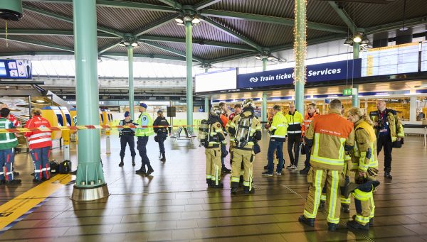 Schiphol Plaza afgezet om melding persoon met gevaarlijke stoffen