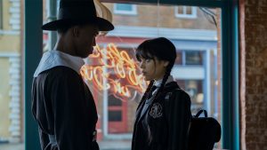 Thumbnail voor Regisseur 'Wednesday' beschuldigd van racisme in Netflix-hitserie