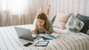 Thumbnail voor Huh, weg is die focus: zó bewaar je beter je concentratie tijdens het thuiswerken