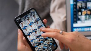 Thumbnail voor Throwback time: de app Unfiltered kiest willekeurige foto's uit je galerij om met je vrienden te delen