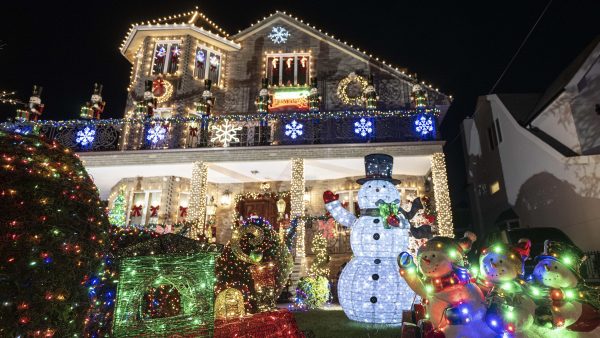 Kerstboom zonder al te veel lampjes óf helemaal niet: we zijn zuinig dit jaar