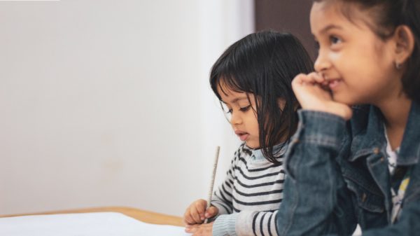 Organiseren onderwijs vluchtelingenkinderen in crisisnoodopvang steeds moeilijker