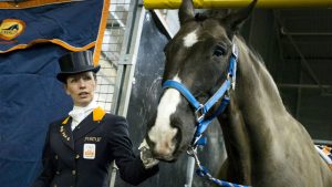 Thumbnail voor Olympisch paard Salinero van Anky van Grunsven is overleden: 'Mijn hart is gebroken'