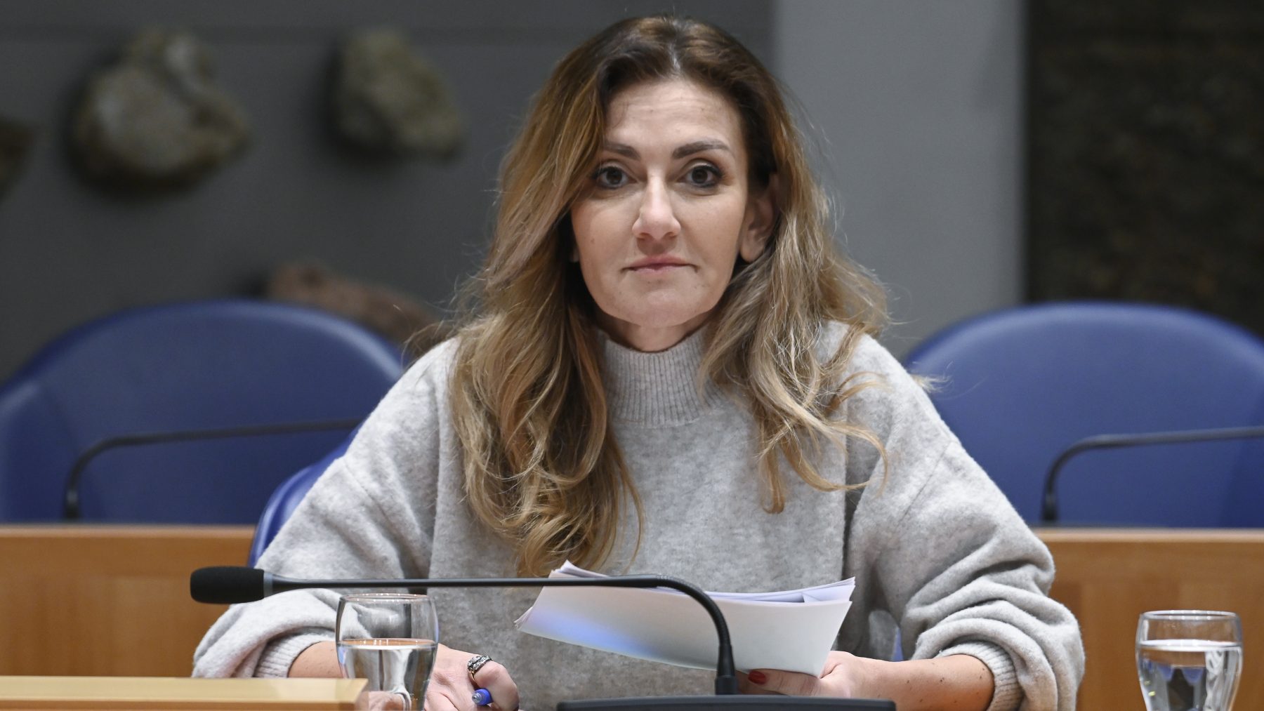 Minister Yeşilgöz vraagt zich af waar ouders waren tijdens WK-rellen