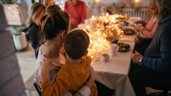 Met deze 7 tips voorkom je ruzies en discussies tijdens het kerstdiner