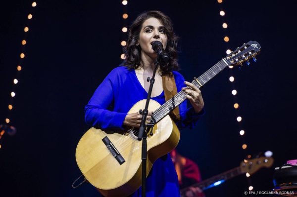 Zangeres Katie Melua verwelkomt zoon