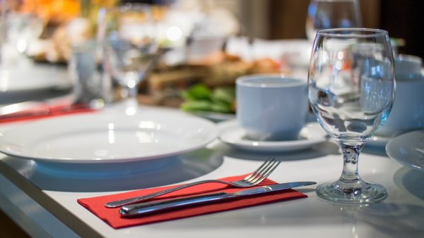 Veel restaurants laten gasten het kerstdiner van tevoren betalen
