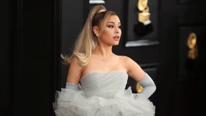 Thumbnail voor Ariana Grande in het nieuwe seizoen van 'RuPaul's Drag Race' en nóg meer celebnieuws dat je vannacht hebt gemist