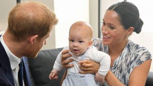 Thumbnail voor Nieuwe onthullingen in tweede deel 'Harry & Meghan', de geboorte van Archie en donkere gedachten