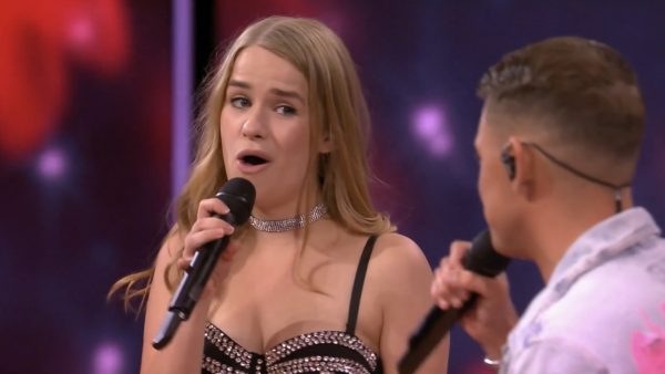 Caroline en Menno matchen in Liedje Op Het Eerste Gezicht: Wat een stem