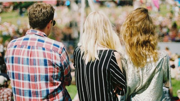 Sannes vent deed het met beste vriendin: Ik dácht dat ze op vrouwen viel