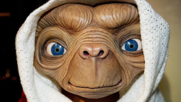E.T. coming home: mechanische pop E.T. voor ruim 2,5 miljoen dollar geveild