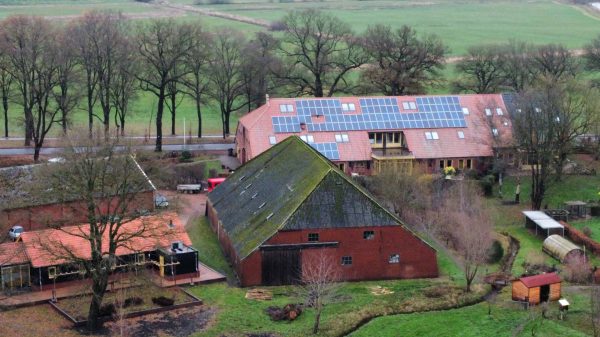 Twee medewerkers van een Groningse zorgboerderij aangehouden om mishandelen bewoners