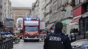 Thumbnail voor Twee doden en gewonden door schietpartij in Parijs: 'Totale paniek'