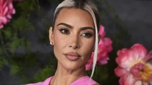 Thumbnail voor Kim Kardashian in tranen door uitdagend co-ouderschap met Ye West