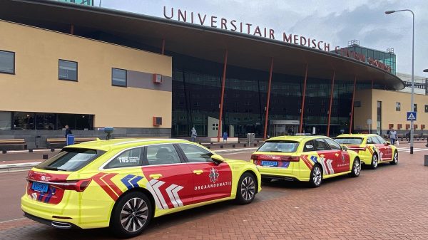 Vrouw kreeg donorhart en -lever van dezelfde donor in één operatie