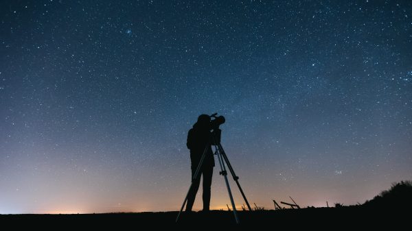 Vergeet vuurwerk: komende nachten planetenshow aan de hemel te zien